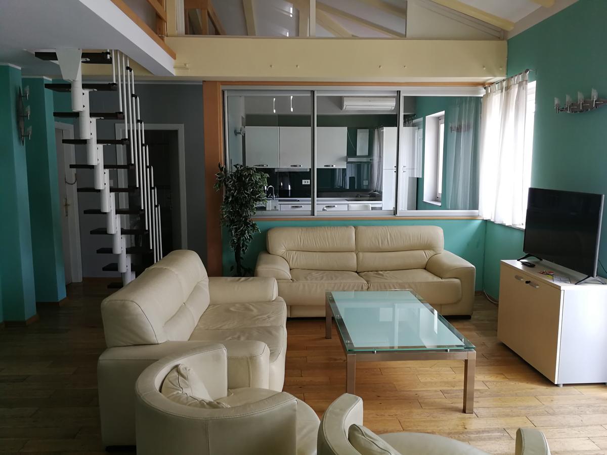 Apartments Zlatko Delic Ika Eksteriør billede
